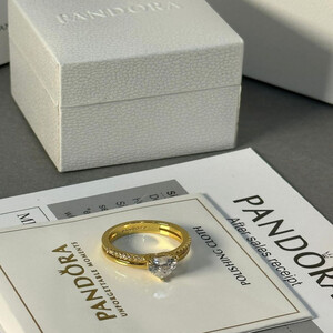 خاتم أنيق من ماركة بندورا