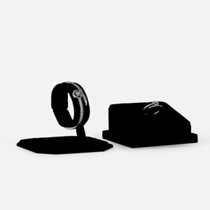 ‎ طقم نسائي ناعم بلون  فضي