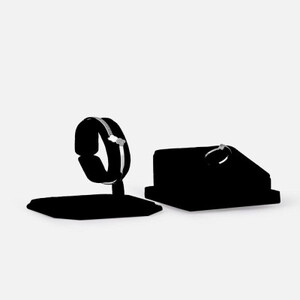 ‎ طقم نسائي ناعم بلون  فضي