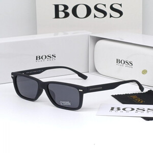 نظارة شمسية من ماركة بوس Boss