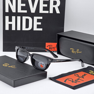 نظارة شمسية ماركة رايبان RayBan