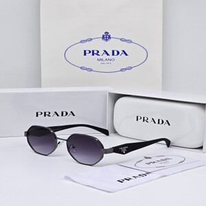 نظارة شمسية ماركة برادا PRADA