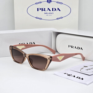 نظارة شمسية نسائية ماركة برادا PRADA