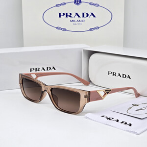 نظارة شمسية نسائية ماركة برادا PRADA