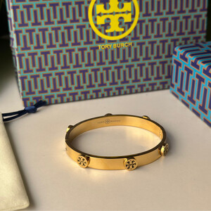 اسوارة من ماركة توري بورش - نسائية