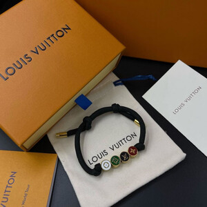 أسوارة من لويس فيتون - اسود