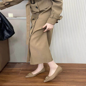 ‎ حذاء نسائي أنيق باللون البني