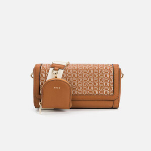 شنطه آن نسائيه صغيره باللون البني