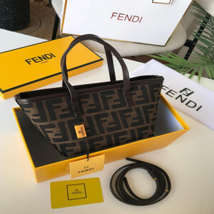 شنطة فندي رول ميني