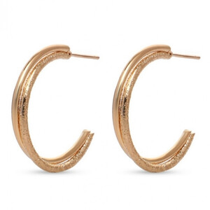 أقراط ذهبية