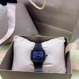 ساعة نيو لاتينا نسائي 940033