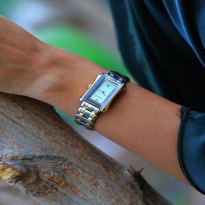 ‎  ساعة نسائية ستيل باللون الذهبي و الفضي