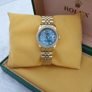 ساعة نسائية فاخرة من ماركه رولكس