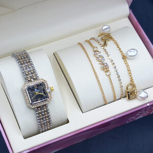 طقم إكسسوار نسائي ساعة مع أساور أنيقة 112264