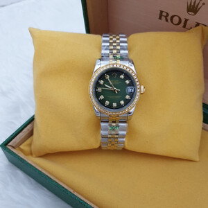 ساعة نسائيه فاخره من ماركة رولكس